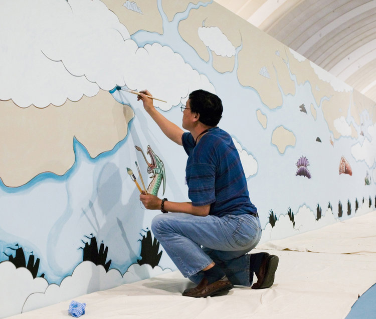 Guan Wei painting in the Asian Gallery (Demo)
